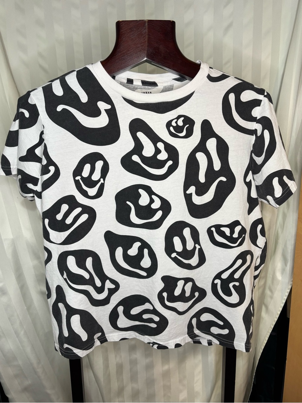 Black & White Graphic Smile Print Tee